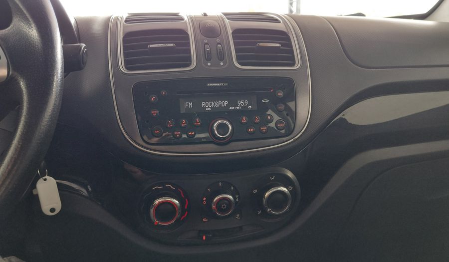 Fiat Palio 1.4 ATTRACTIVE Hatchback 2017