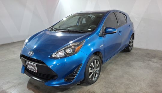 Toyota • Prius C