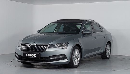Skoda • Superb