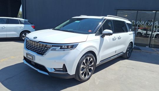 Kia • Carnival