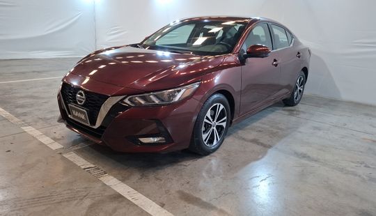 Nissan • Sentra