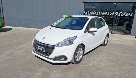 Peugeot • 208