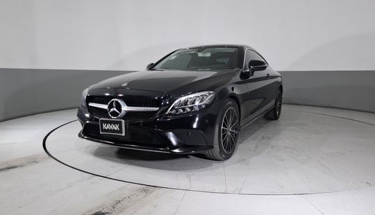 Mercedes Benz • Clase C
