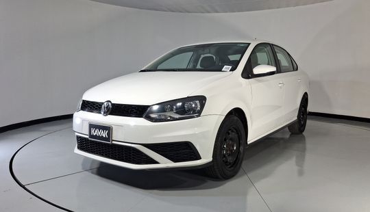 Volkswagen • Vento