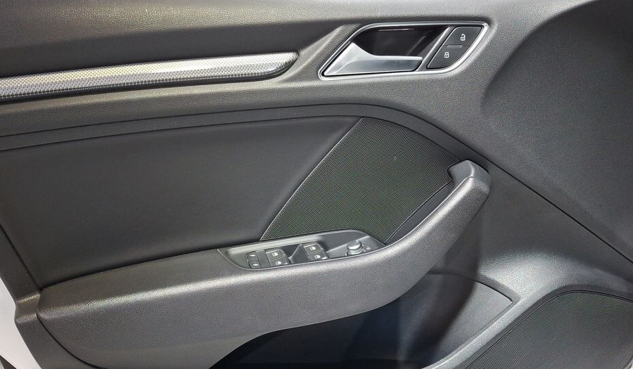 Audi A3 1.4 SELECT DCT Sedan 2018