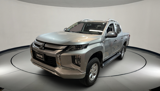 Mitsubishi • L200