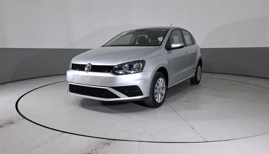 Volkswagen • Polo