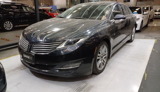 Lincoln • MKZ
