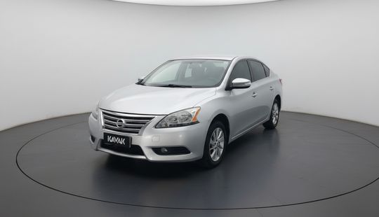 Nissan • Sentra