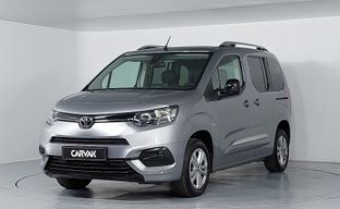 Toyota • Proace City