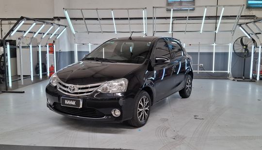 Toyota • Etios