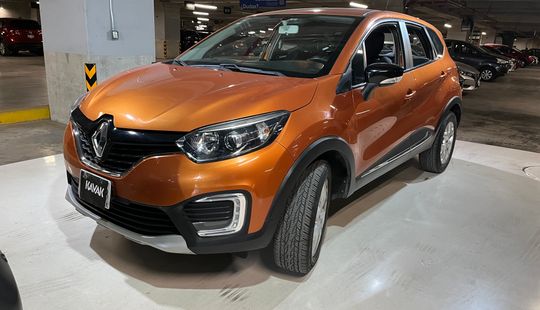 Renault • Captur