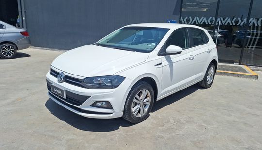 Volkswagen • Polo