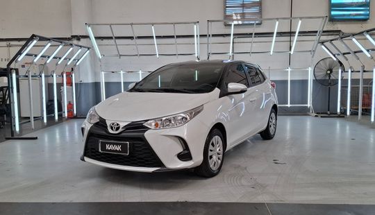 Toyota • Yaris
