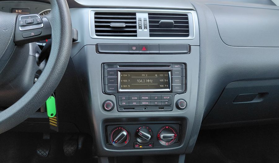 Volkswagen Fox 1.6 COMFORTLINE Hatchback 2015