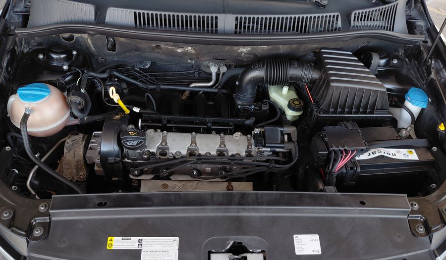 Volkswagen Fox 1.6 COMFORTLINE Hatchback 2015