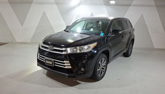 Toyota • Highlander