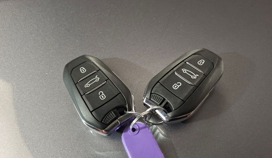 Peugeot 208 1.6L FELINE TIPTRONIC Hatchback 2022