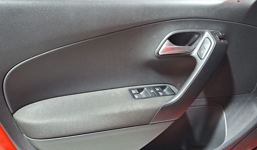 Volkswagen Polo 1.2 TSI DSG Hatchback 2016