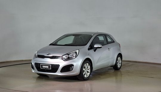 Kia • RIO 3