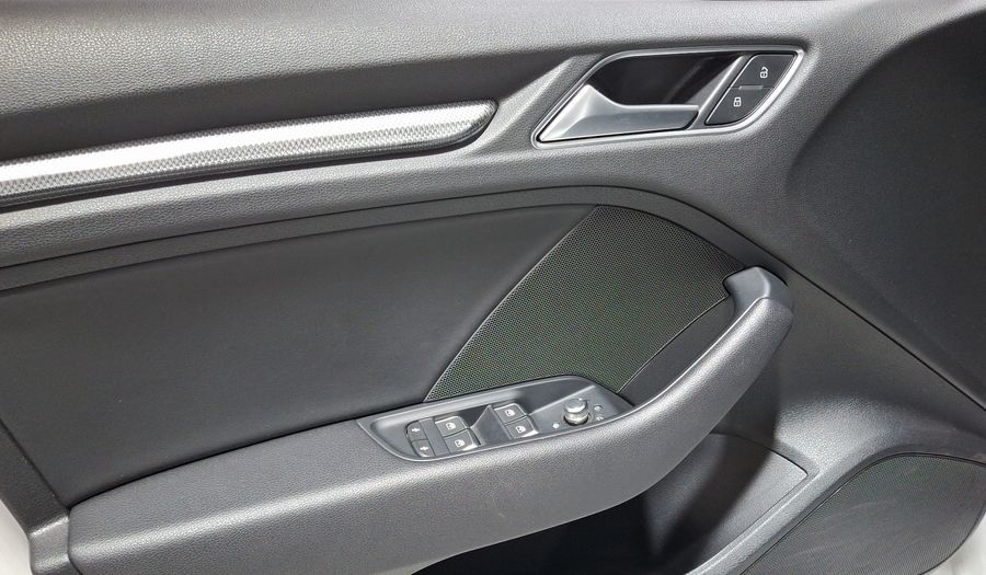 Audi A3 1.4 35 SELECT DCT Sedan 2019