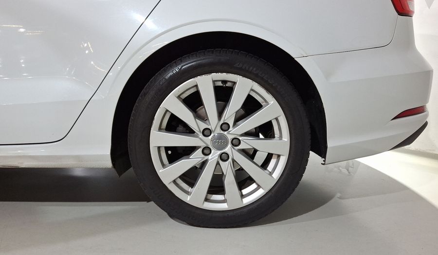 Audi A3 1.4 35 SELECT DCT Sedan 2019