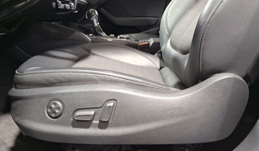 Audi A3 1.4 35 SELECT DCT Sedan 2019