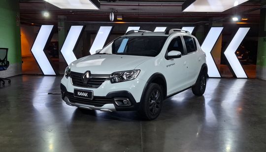 Renault • Sandero Stepway