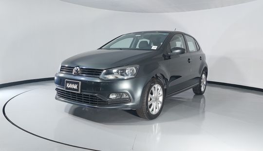 Volkswagen • Polo