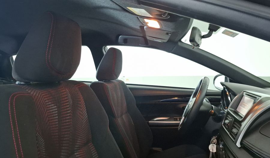 Toyota Yaris 1.5 S CVT 5PTAS Hatchback 2017