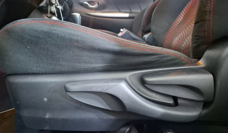 Toyota Yaris 1.5 S CVT 5PTAS Hatchback 2017