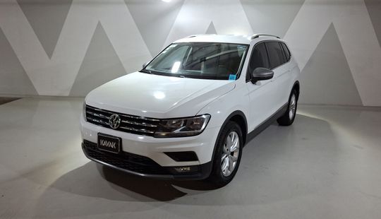 Volkswagen • Tiguan