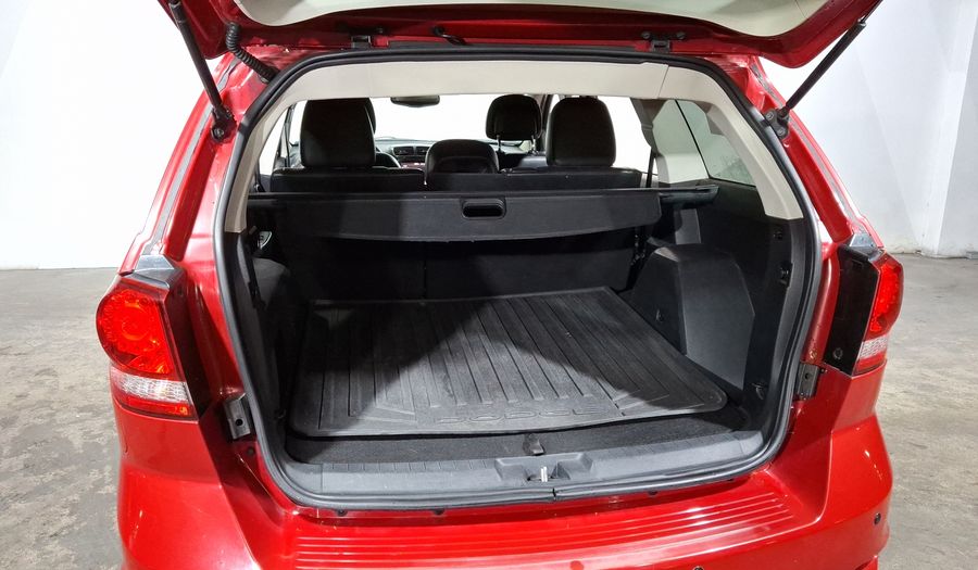 Dodge Journey 2.4 SXT+ 5 PASAJEROS Suv 2015