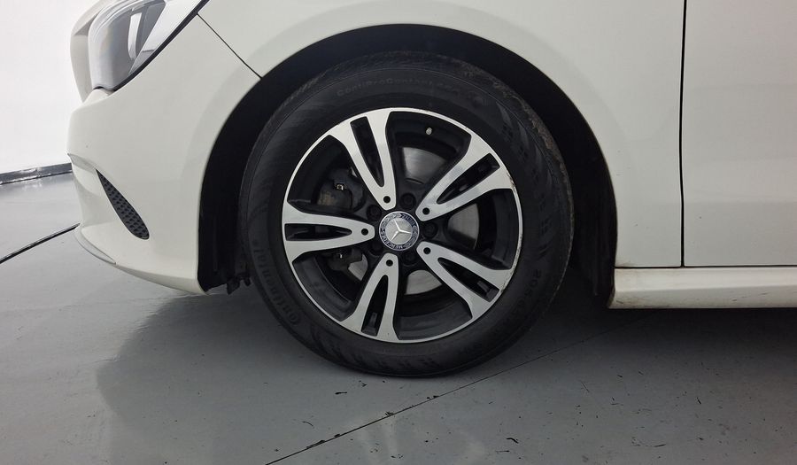 Mercedes Benz Clase Cla 1.6 CLA 180 CGI AT Coupe 2017