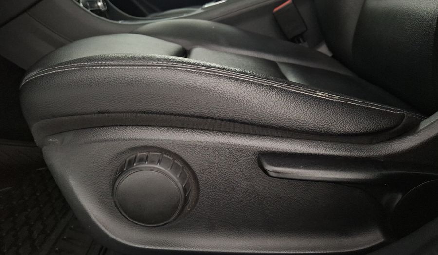 Mercedes Benz Clase Cla 1.6 CLA 180 CGI AT Coupe 2017