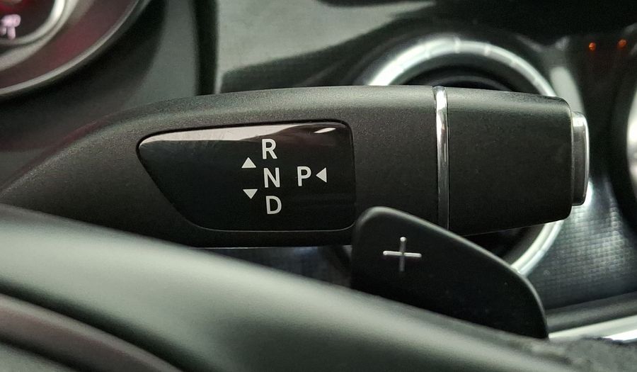 Mercedes Benz Clase Cla 1.6 CLA 180 CGI AT Coupe 2017