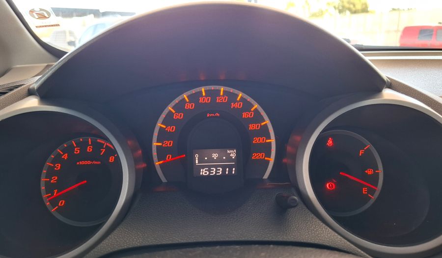 Honda Fit 1.4 LX-L MT Hatchback 2011