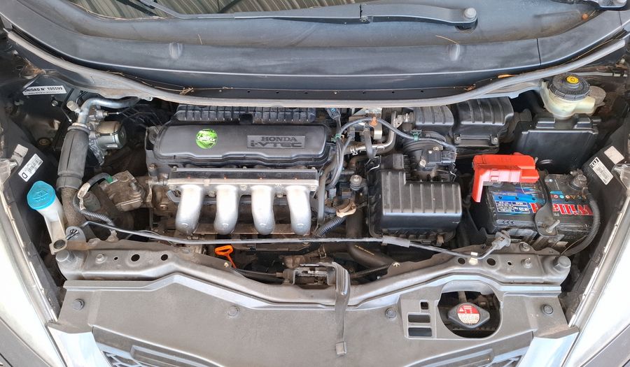 Honda Fit 1.4 LX-L MT Hatchback 2011