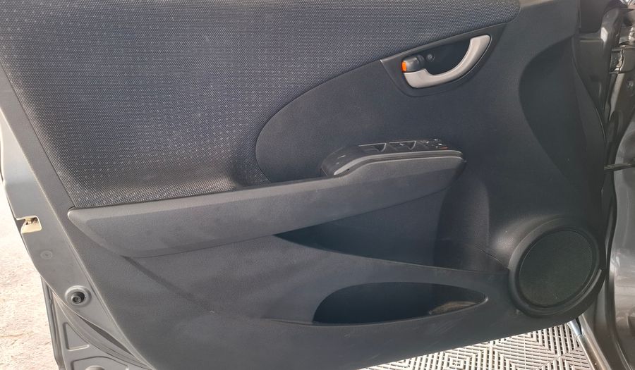 Honda Fit 1.4 LX-L MT Hatchback 2011