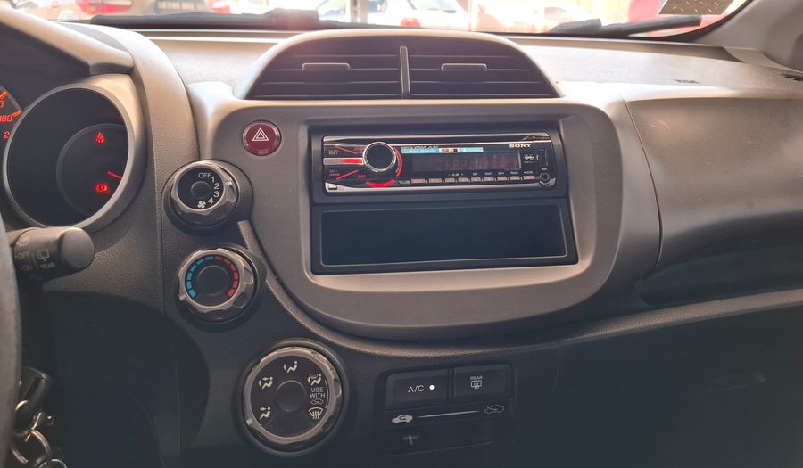 Honda Fit 1.4 LX-L MT Hatchback 2011