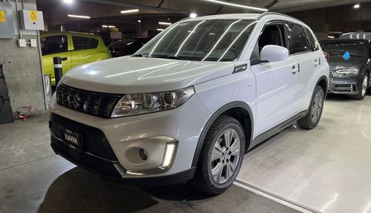 Suzuki • Vitara