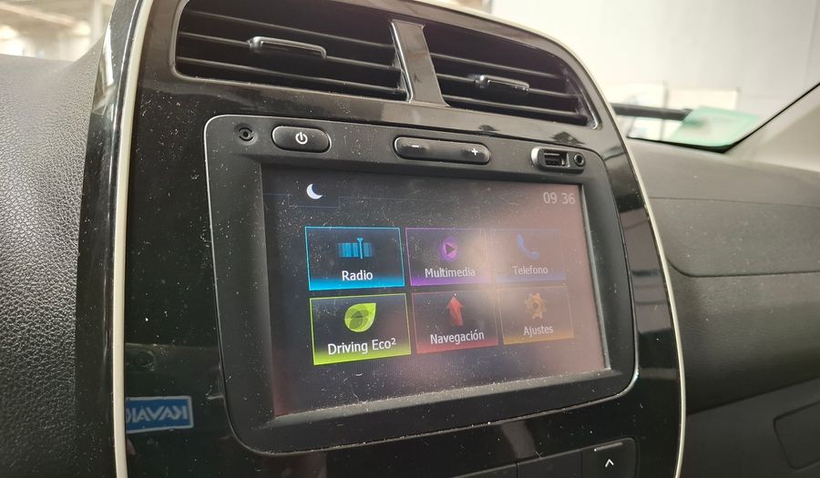 Renault Kwid 1.0 ICONIC Hatchback 2018