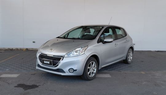 Peugeot • 208