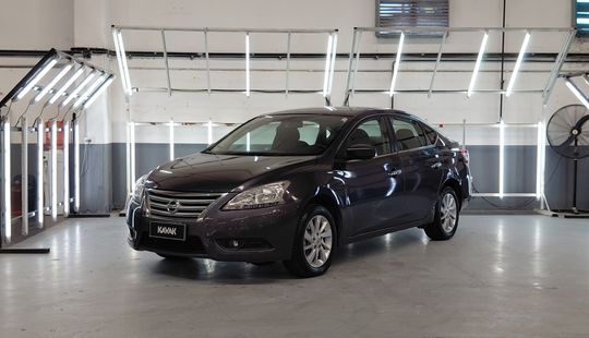 Nissan • Sentra