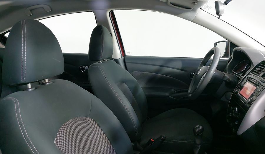 Nissan Versa 1.6 ADVANCE Sedan 2017