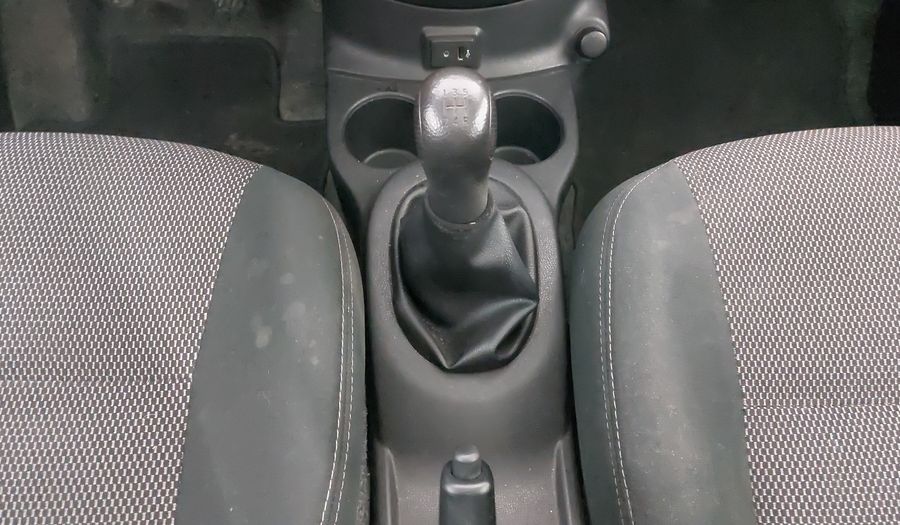 Nissan Versa 1.6 ADVANCE Sedan 2017