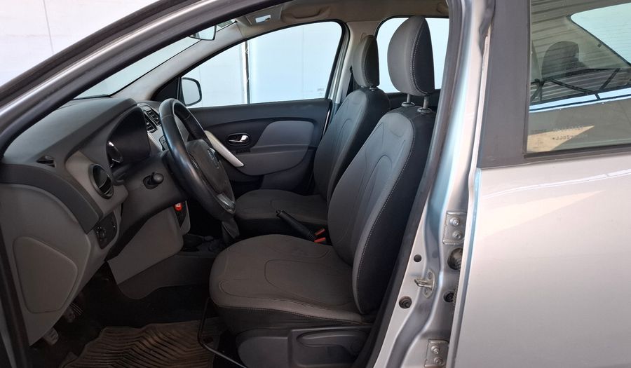 Renault Logan 1.6 PRIVILEGE Sedan 2017