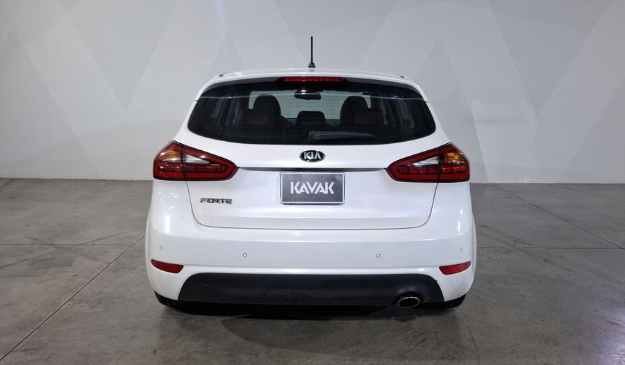 Kia Forte 2.0 SX MT Hatchback 2017