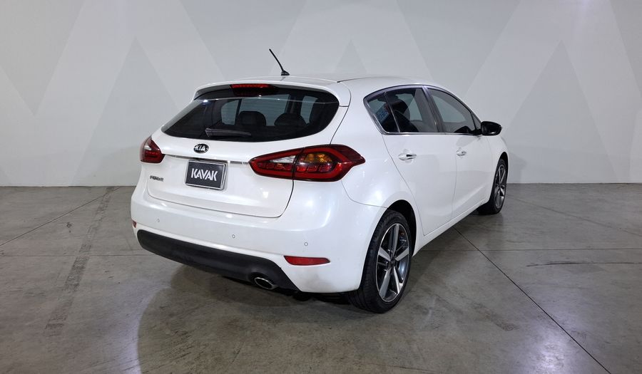 Kia Forte 2.0 SX MT Hatchback 2017