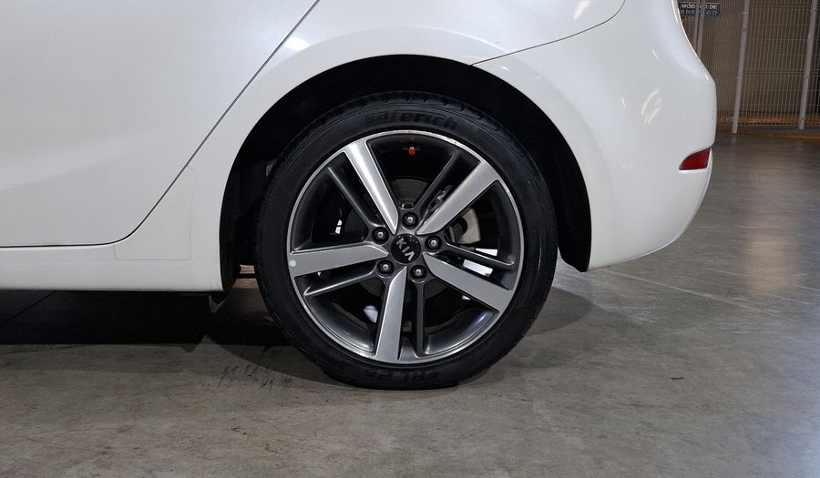 Kia Forte 2.0 SX MT Hatchback 2017